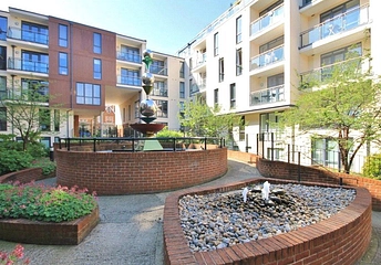2 bedroom apartment for sale - Printing House Square, Martyr Road, Guildford, Surrey, GU1
