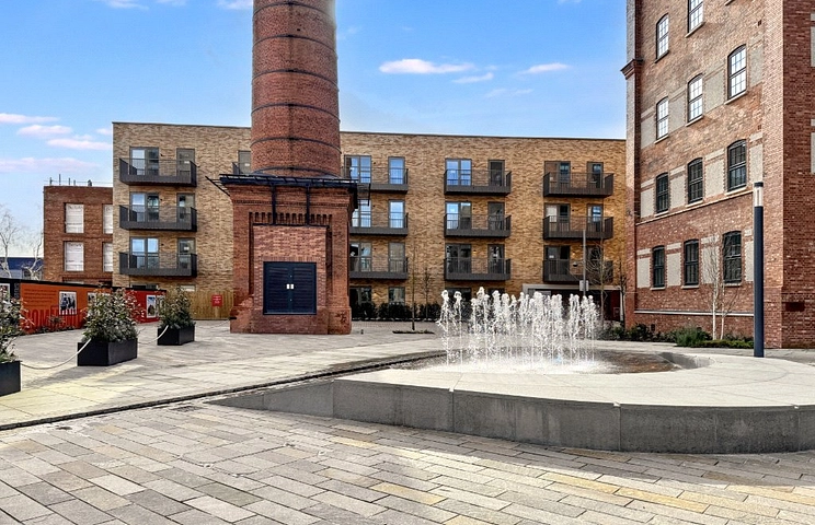 1 bedroom apartment for sale - Engineering Mews, Clock Tower House, Heritage Walk, Slough, Berkshire, SL1