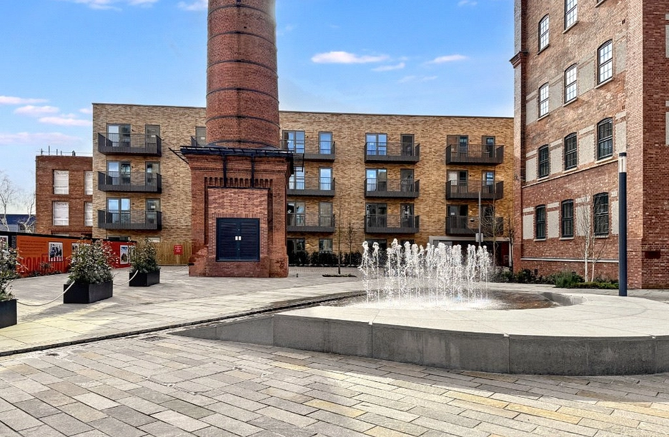 1 bedroom apartment for sale - Engineering Mews, Clock Tower House, Heritage Walk, Slough, Berkshire, SL1