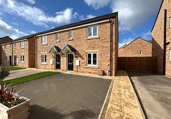 3 bedroom house for sale - Anemone Way, Holdingham, Sleaford, Lincolnshire, NG34