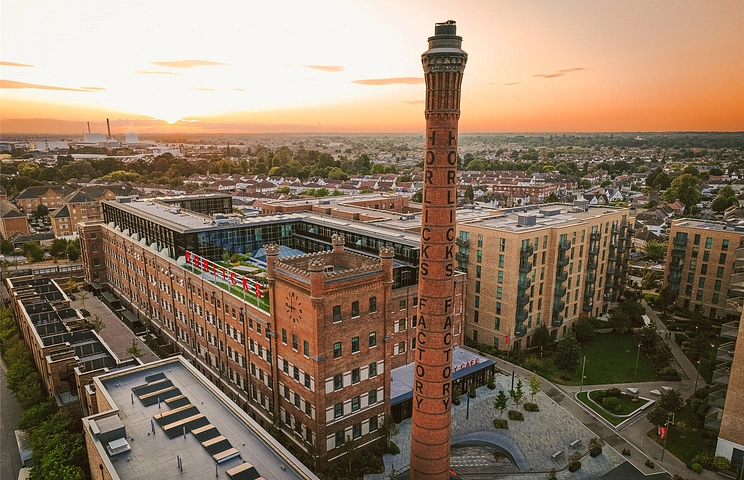 1 bedroom apartment for sale - Engineering Mews, Clock Tower House, Heritage Walk, Slough, Berkshire, SL1