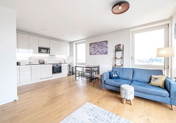 2 bedroom apartment for sale - Paddlers Avenue, Brentford, TW8