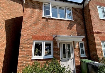 2 bedroom house for sale - Henry Close, Ash, Aldershot, Surrey, GU12