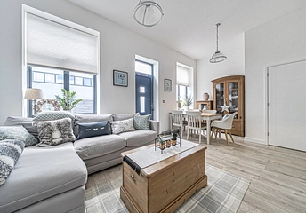 2 bedroom apartment for sale - Kings Road, Stevenage, Hertfordshire, SG1 - Property View 1