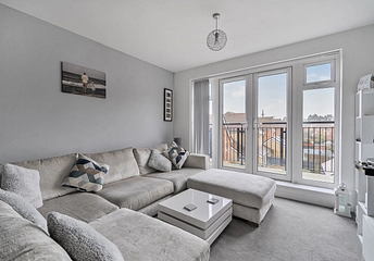 2 bedroom apartment for sale - Hurst Avenue, Blackwater, Camberley, Hampshire, GU17