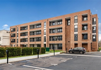 3 bedroom apartment for sale - Heathside House, Esher, Surrey, KT10