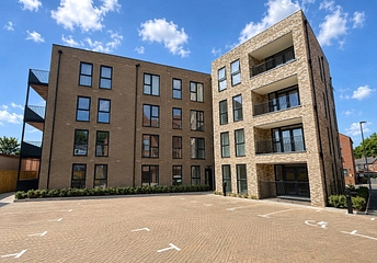 3 bedroom apartment for sale - Carters Close, Reading, Berkshire, RG1