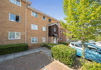 2 bedroom apartment for sale - Perrett Gardens, Hertford, Hertfordshire, SG14